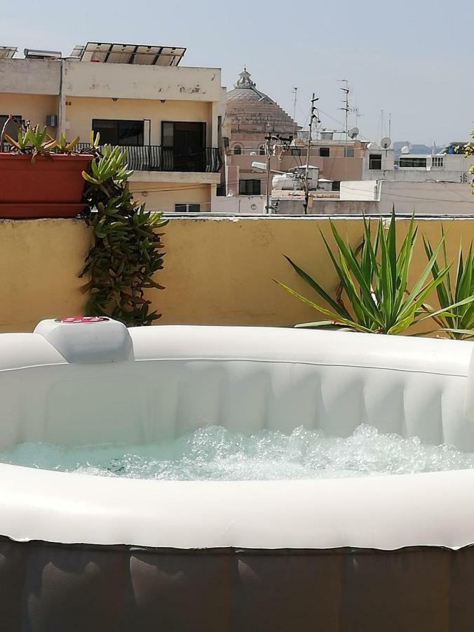 Studio Apartment With Private Terrace, Jacuzzi & Views Mosta Eksteriør billede